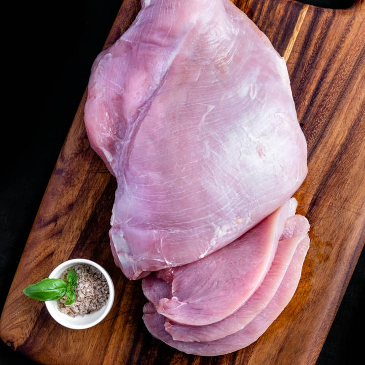 Free Range Raw Turkey Breat Meat for Premium Natural Dog Food